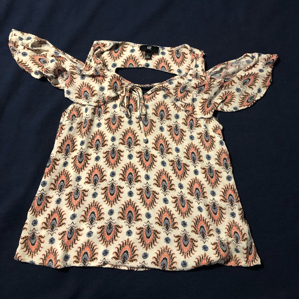 IZ Byer Cold Shoulder top